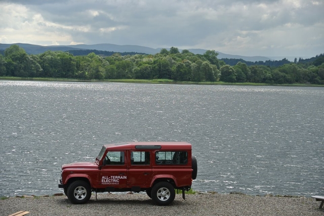  Un Defender eléctrico todo terreno 